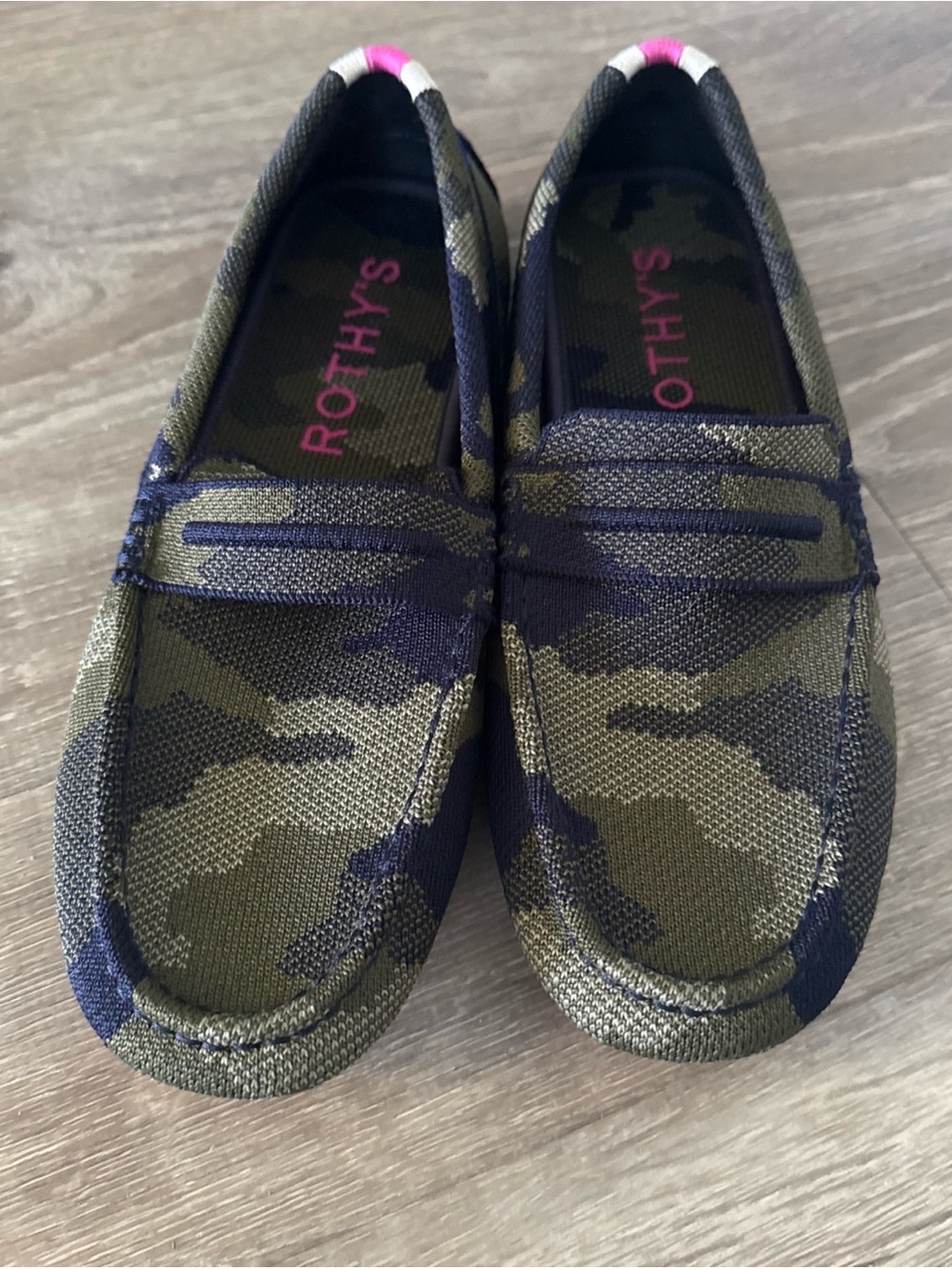 ROTHY’S The Driver Loafer Women’s Size 8.5 Spruce Camo PINK OLIVE NAVY BLUE